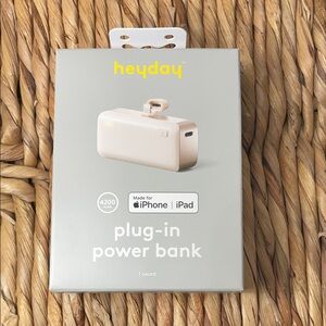NWB Heyday Plug-In Power Bank 4200mAh for iPhone iPad Portable Charger